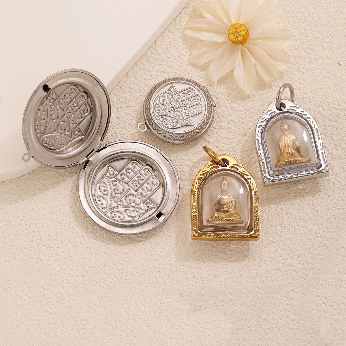1/2 Buah Liontin Bingkai Foto  - Men Accessories Photos ulasan dan harga