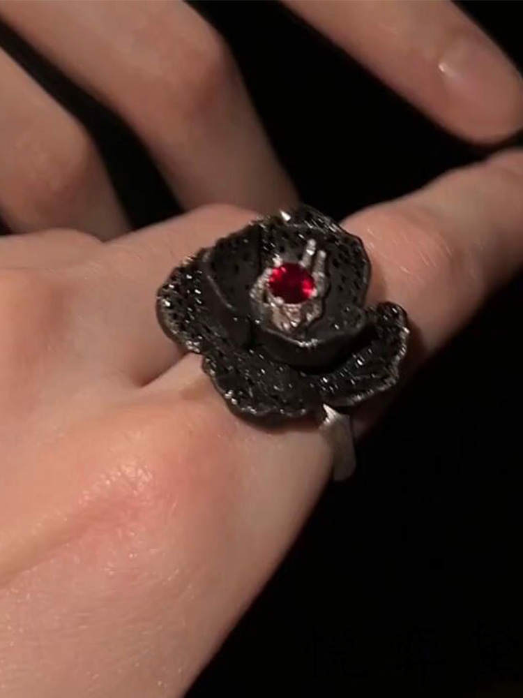 Cincin Antik Motif Bunga Merah - Men'S Victorian Accessories ulasan dan harga